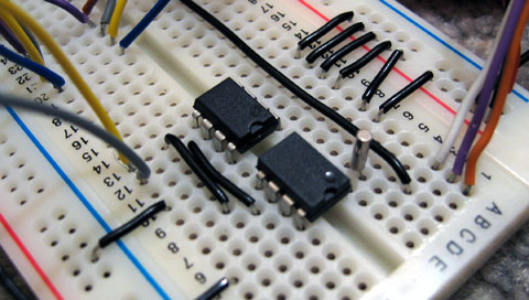 2008.09.12.03.I2C.Chips.jpg